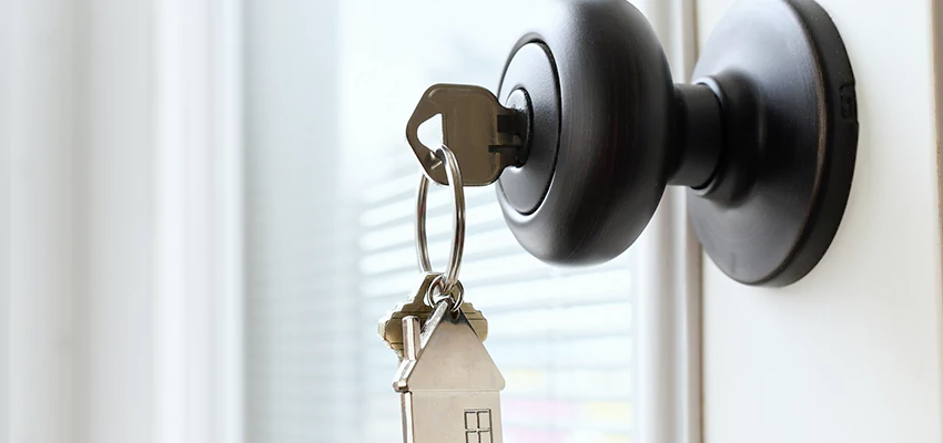 Bifold Door Knob Replacement in Downey, California